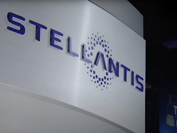 Why Stellantis Is Struggling ? why is stellantis falling and why is stellantis stock dropping.You may or may not have heard the name stellantis